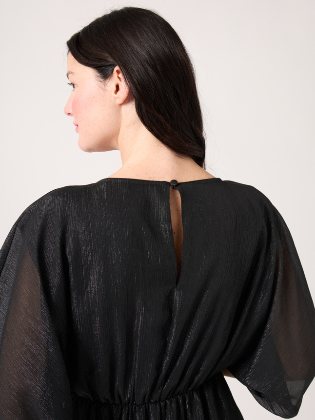 Robe courte à manches longues