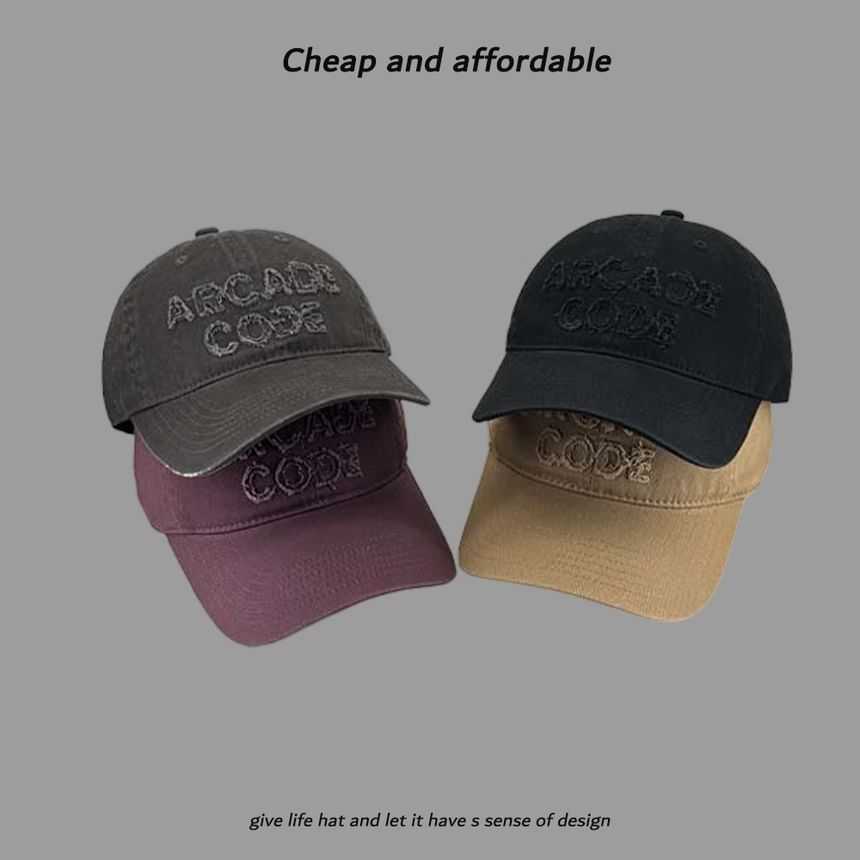 Alpha Kiss - Baseballpet met geborduurde letters