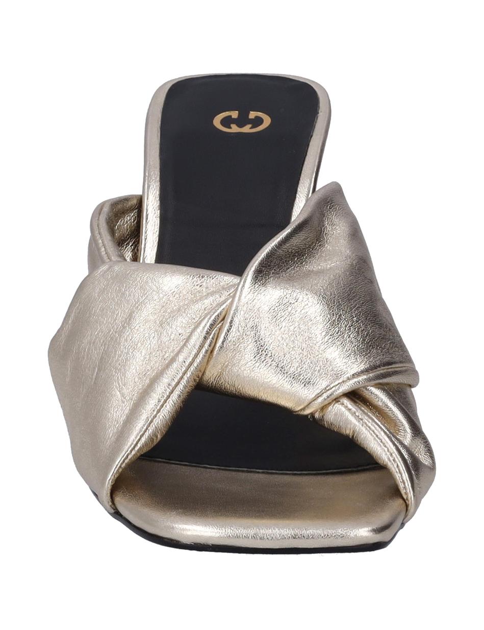 Pump Civita 01, gold