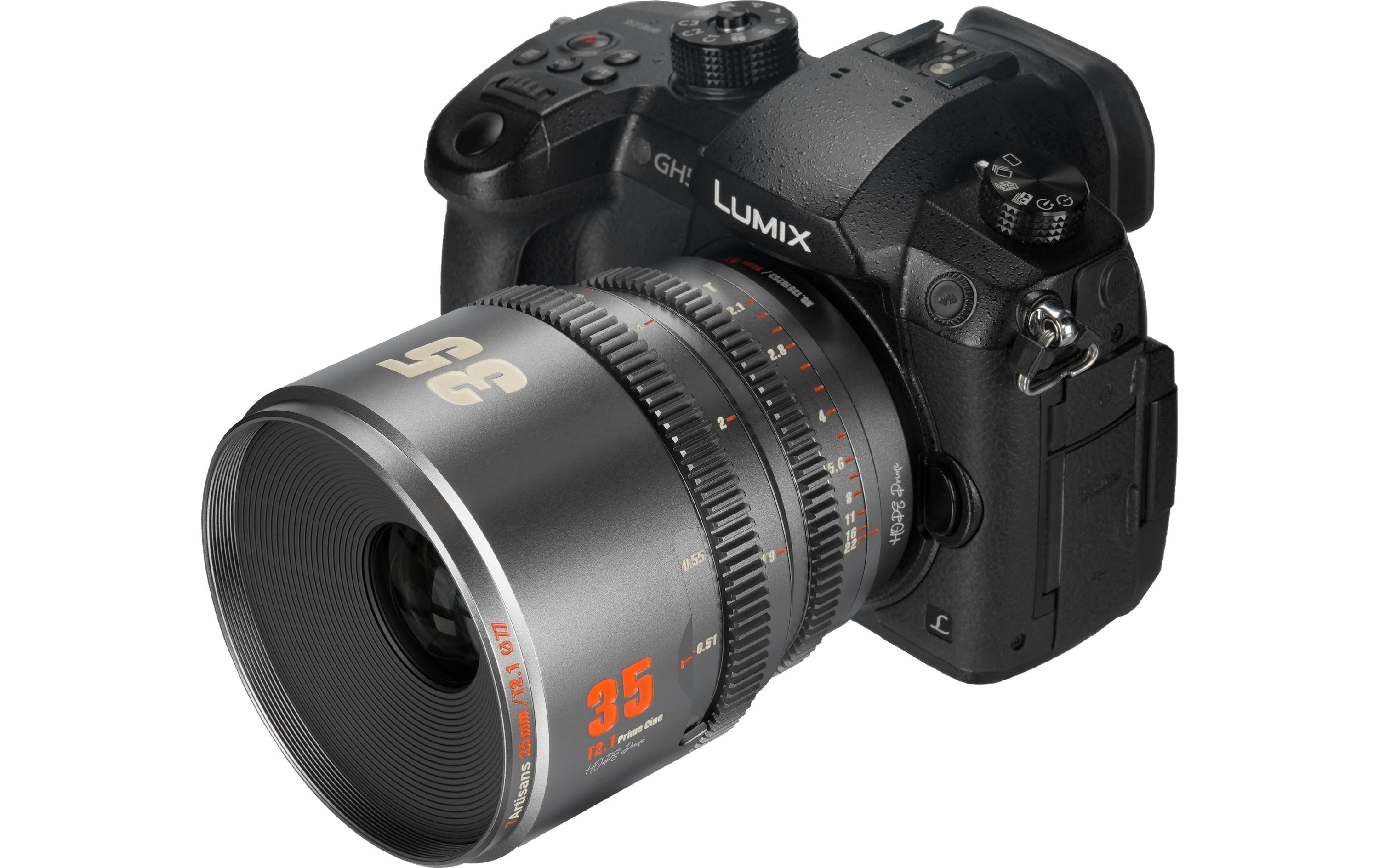 Festbrennweite 35mm T/2.1 – MFT<br>Kompaktes, leichtes Objektiv für Kameras mit Super35-Sensoren
