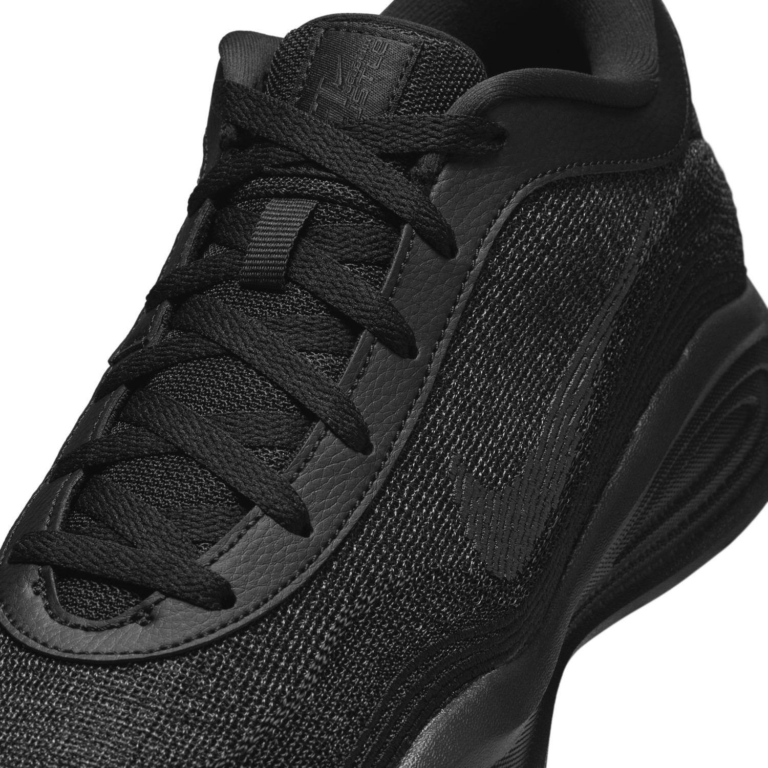 Nike G.T. Hustle Academy