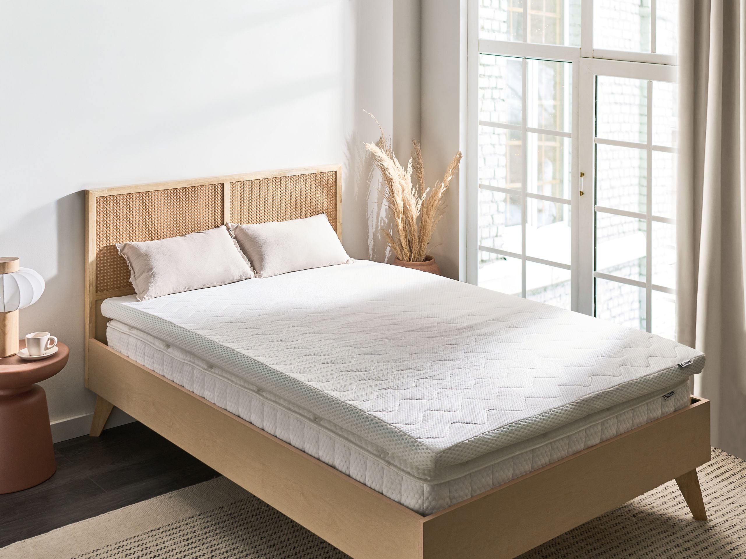 Beliani - FROSTY - Matrastopper - Wit - 120 x 200 cm - Gel