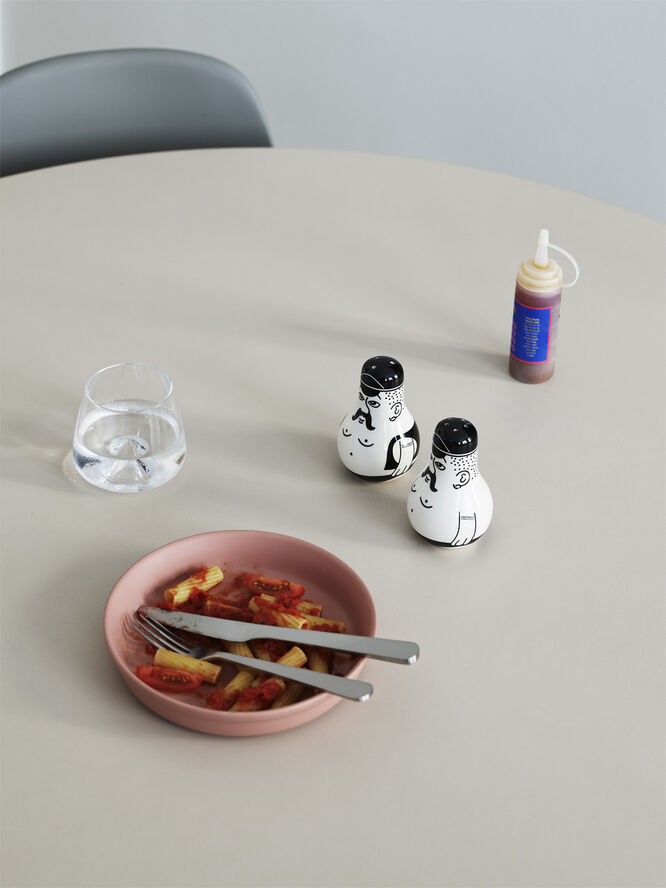 Normann Copenhagen Friends salt&peber Black/white