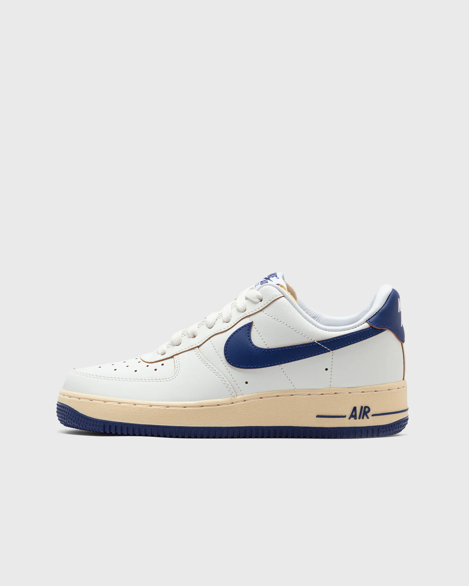 Nike WMNS AIR FORCE 1 '07