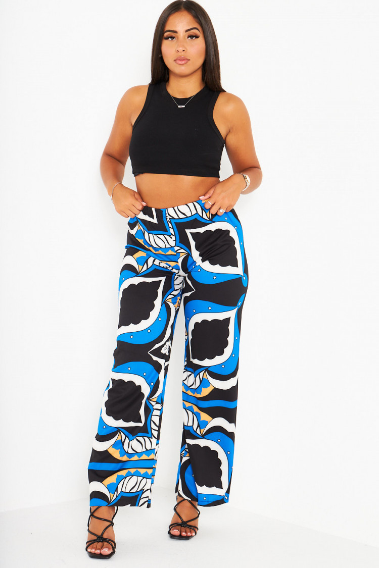 Pantalon bleu large et baroque