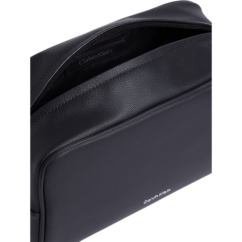 Calvin Klein<br>Toilettaske Must
