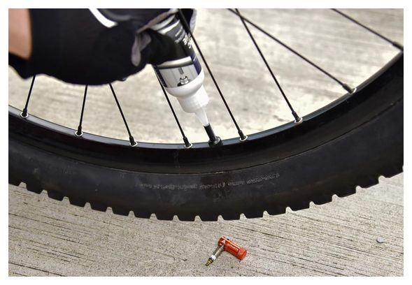 Paire de Valves Tubeless Granite Design Juicy Nipple 45 mm avec Bouchons Démonte-Obus Bleu