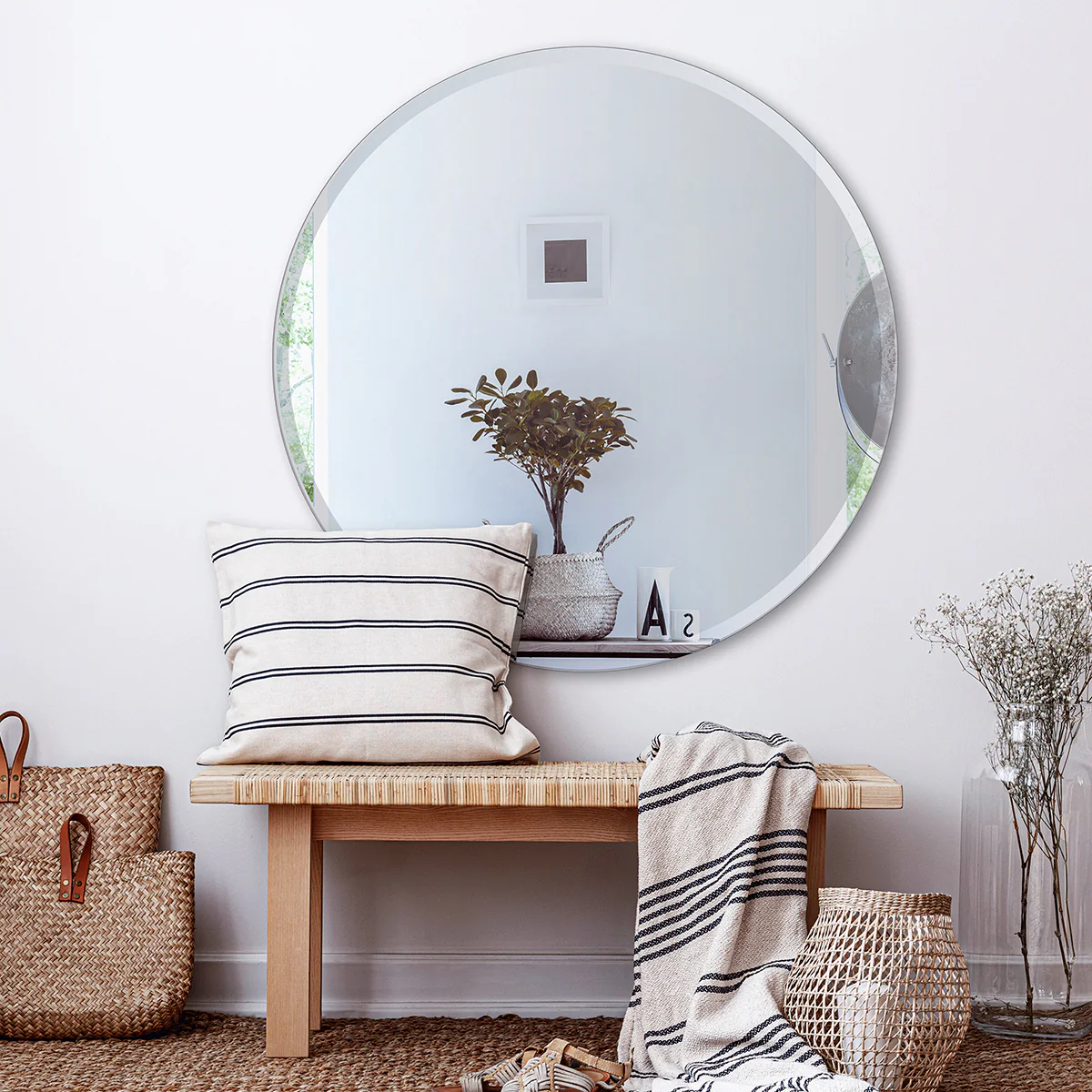 Incado  Design spejl, Clear/Silver colored - Ø: 80 cm.