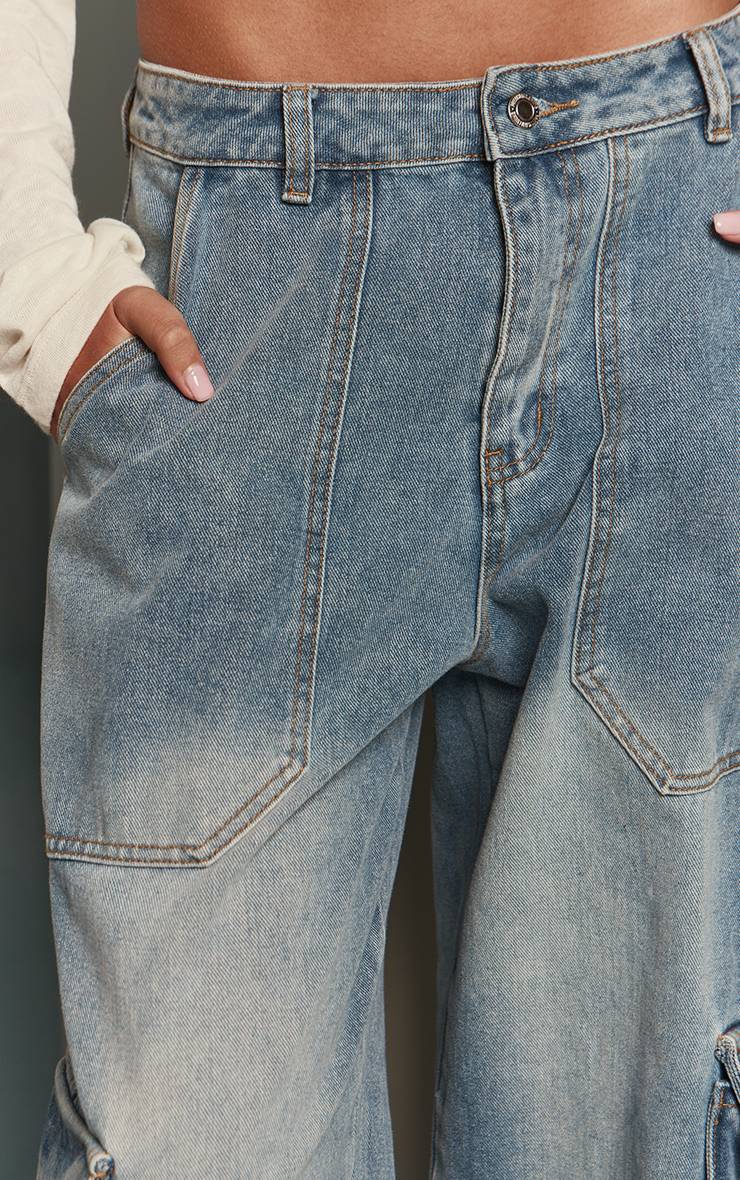 Mid Blue Wash Jean Ample Bleu Moyen Avec Poches Cargo Et Détails