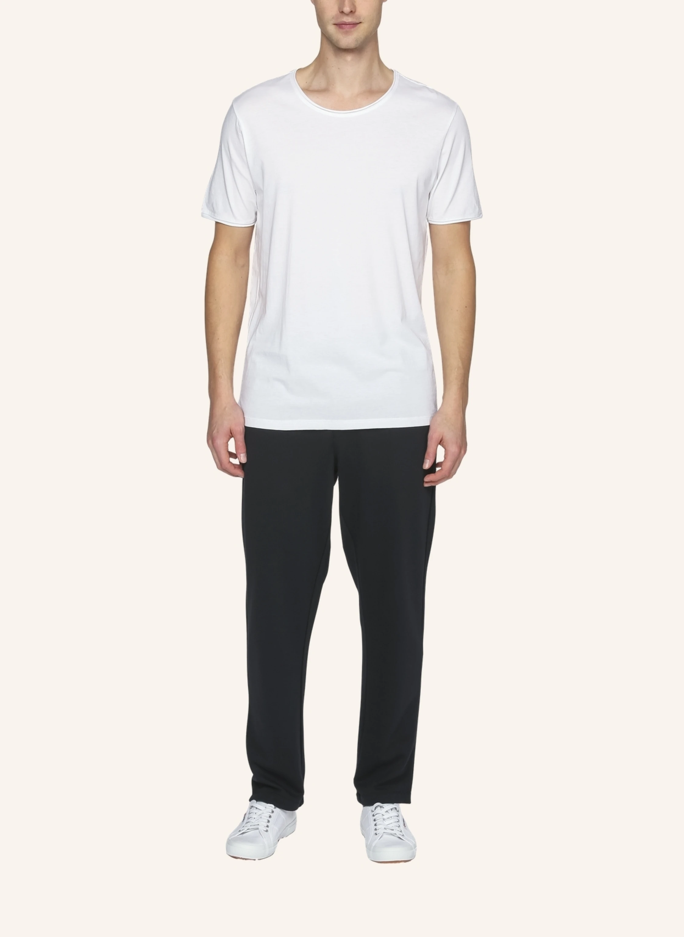 TRUSTED HANDWORK Round Neck 1/2-Sleeve T-Shirt with Roll Edge