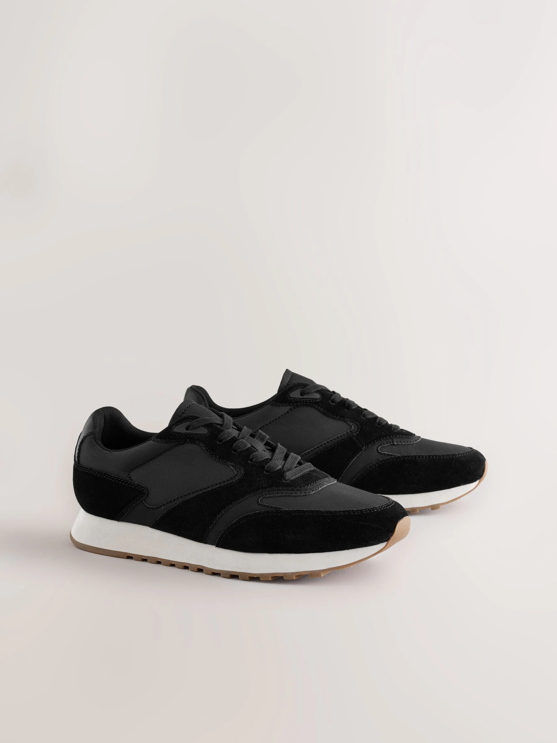 Zwart - Smart Casual Runners Trainers with Suede Trim
