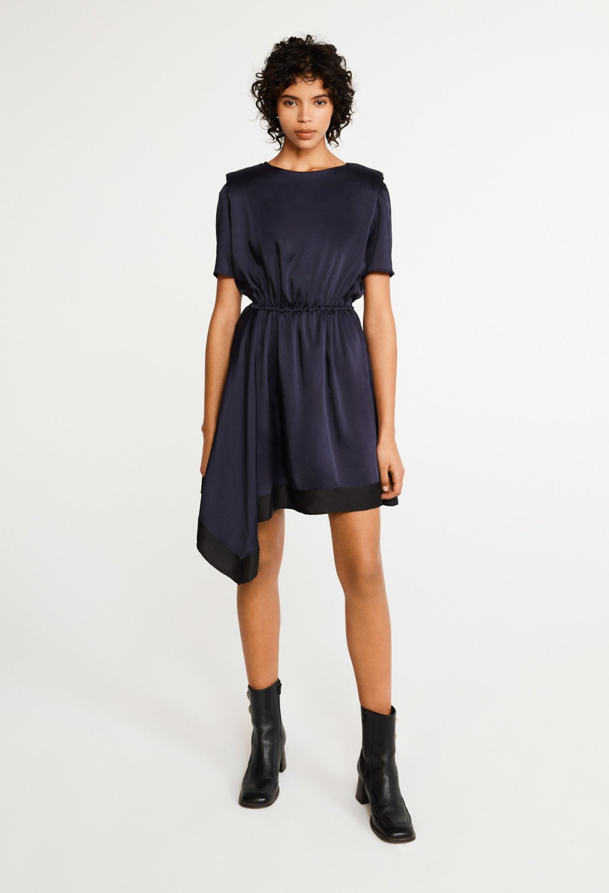 Robe courte en viscose responsable