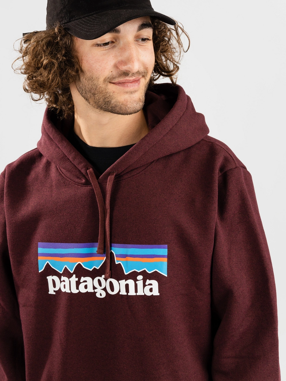 Patagonia P-6 Logo Uprisal Hoodie dark ruby