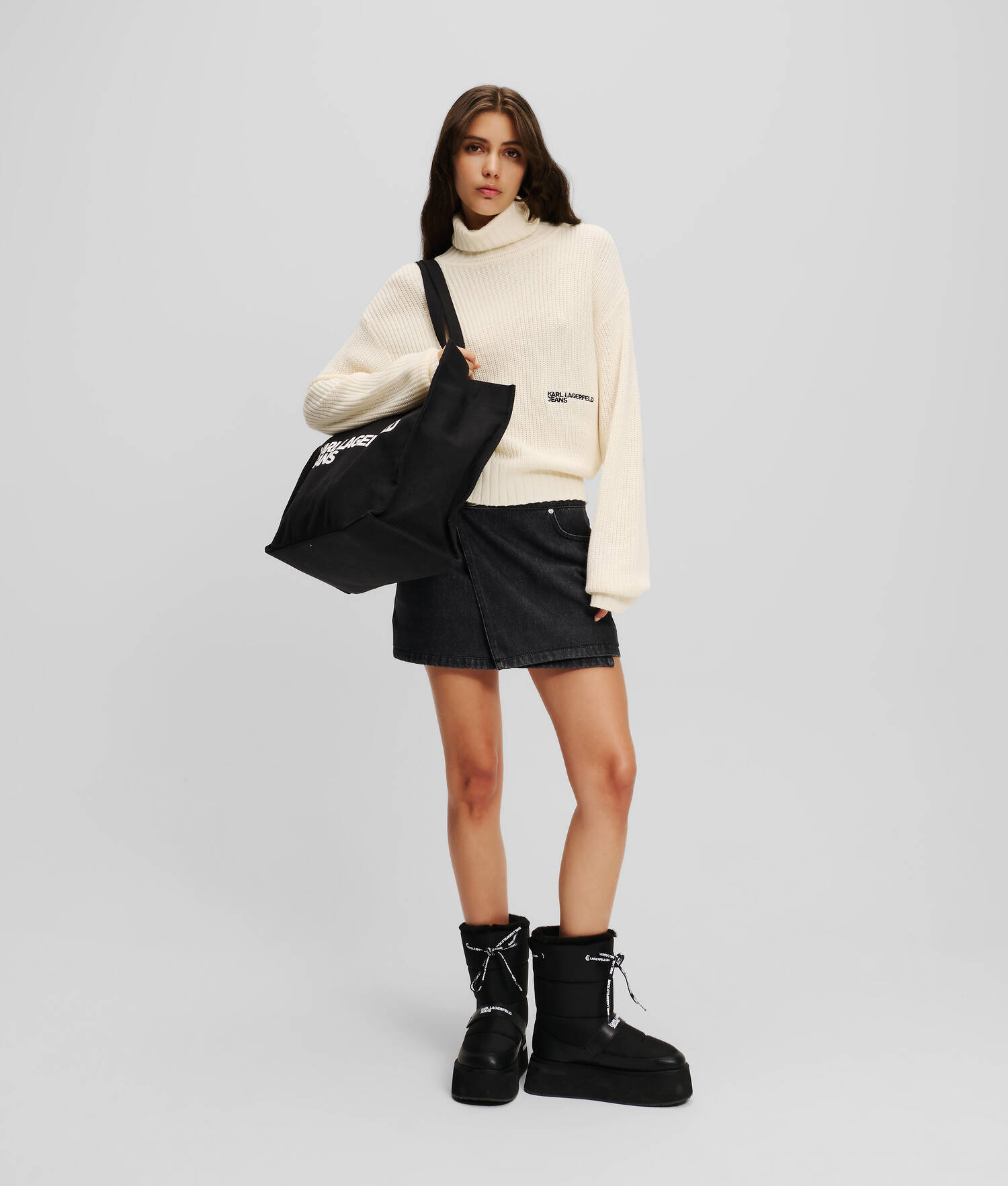 PULL À COL ROULÉ KLJ