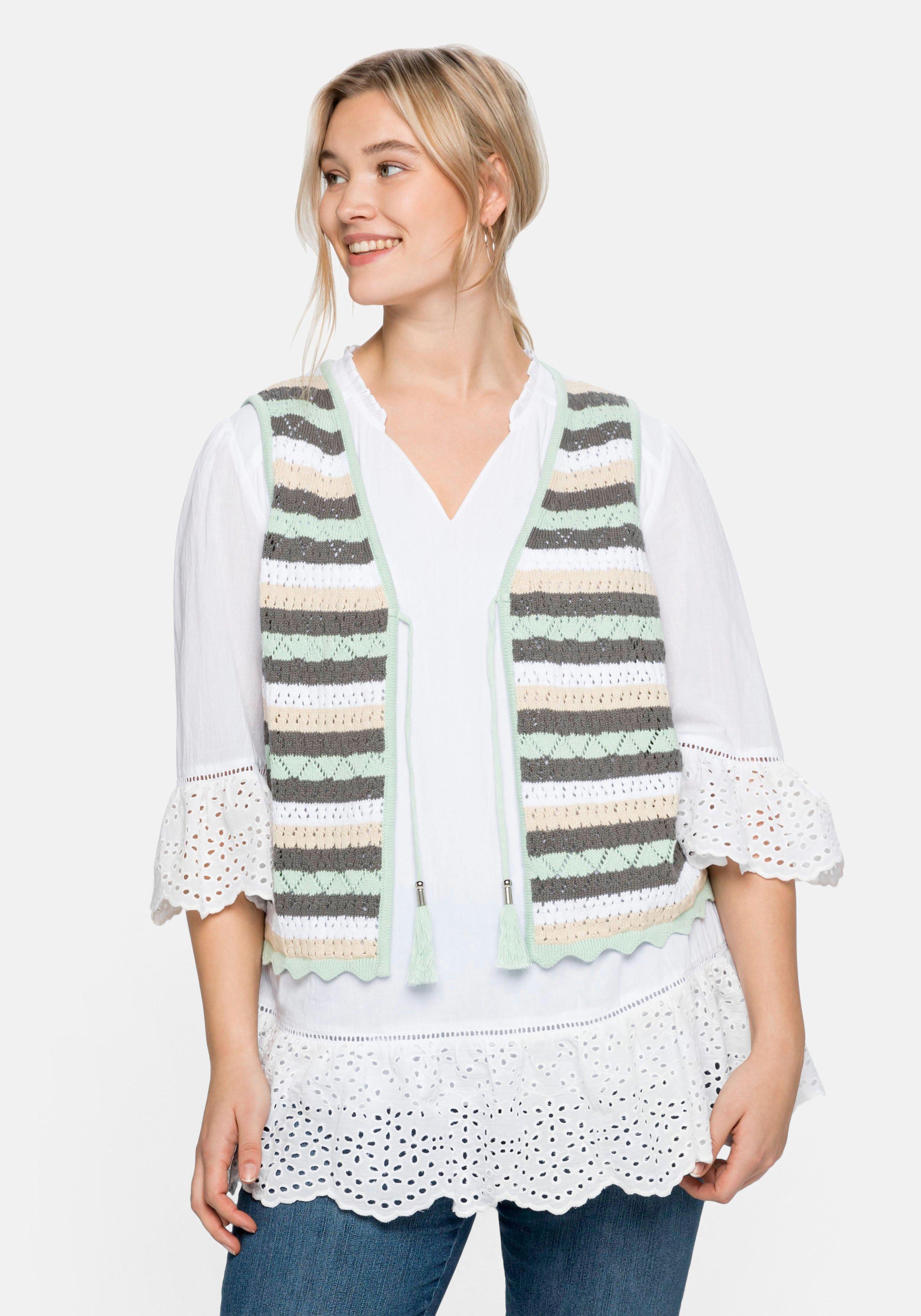 Strickweste mit Ajour- und Streifenmuster