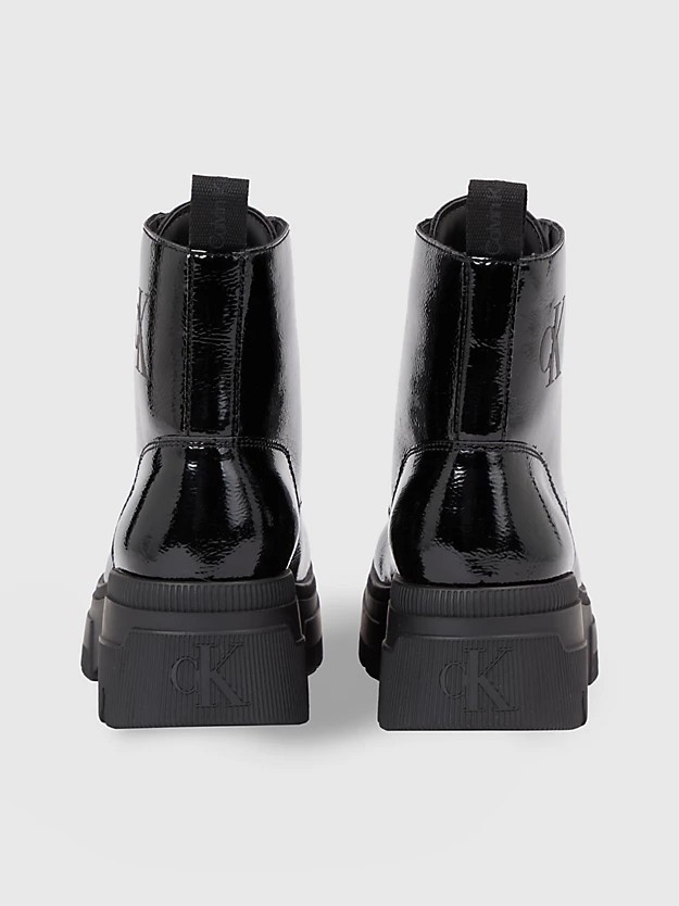 Botas plataforma de couro sintético