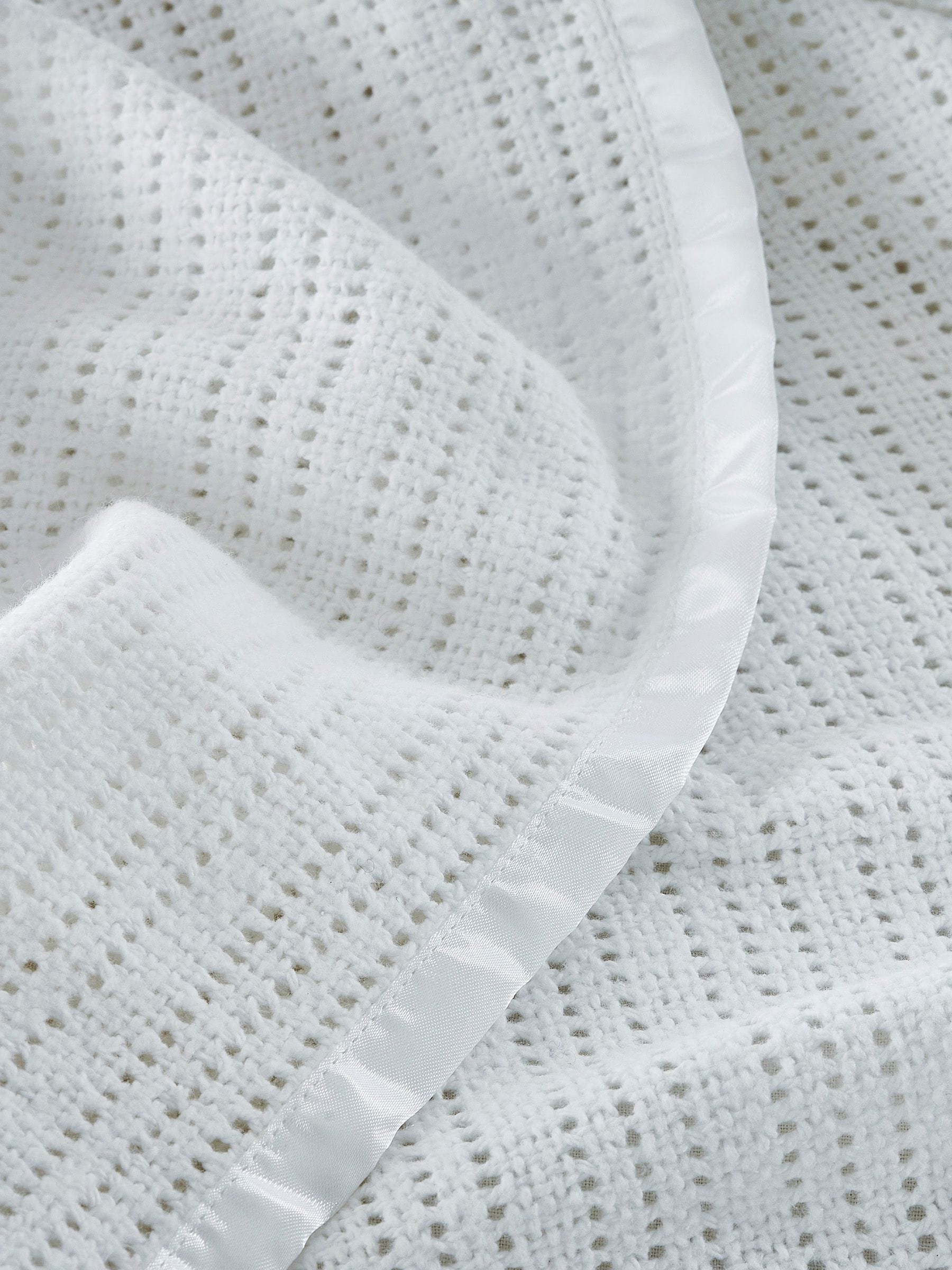 The White Company - Cellulaire satijnen winterdeken