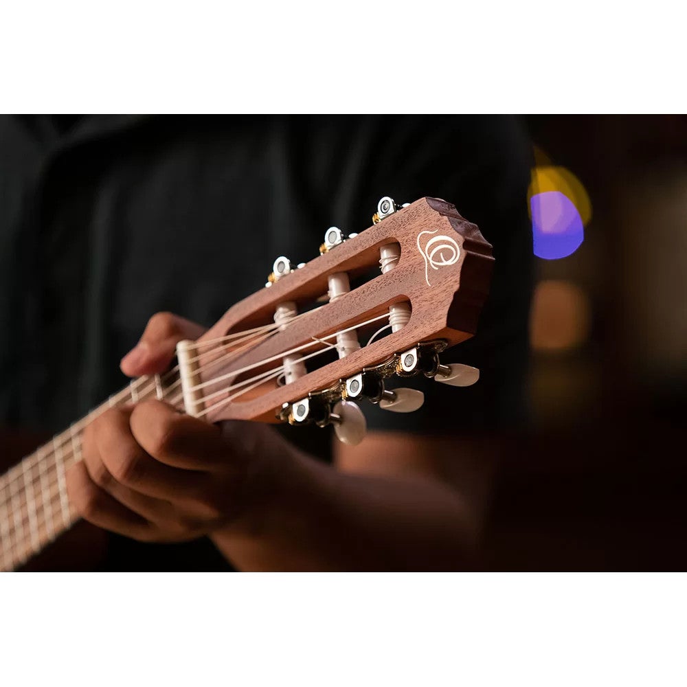 Ortega Bonfire Series RGL5 1/8-Size Guitar guitarlele