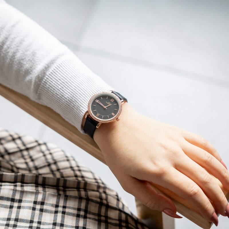 Montre Femme Couleur Noir GIORGIO