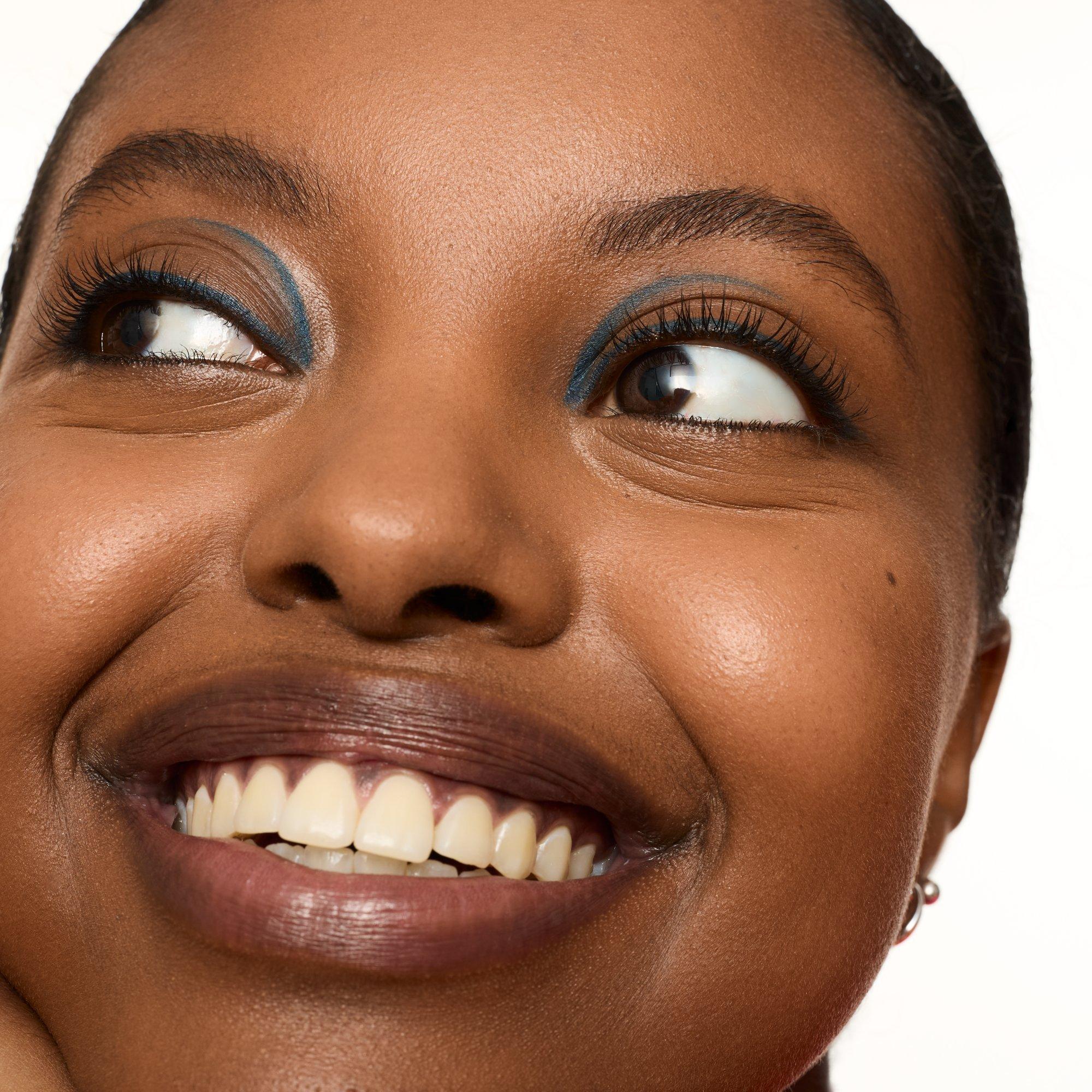 STAY & PLAY GEL EYELINER