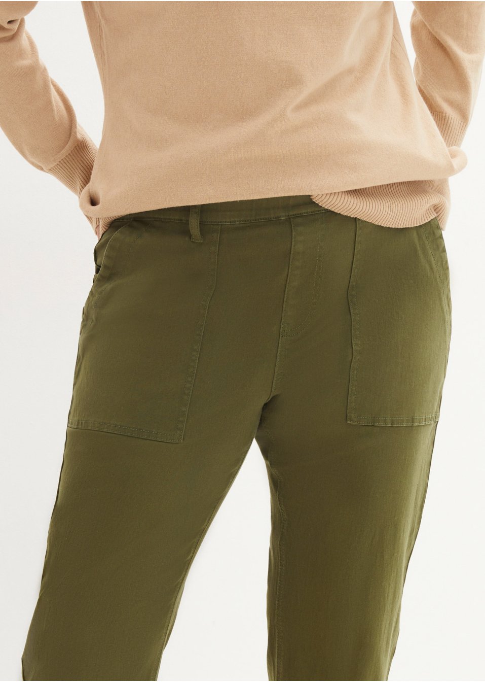 Pantalon en twill avec poches utility et taille confortable
