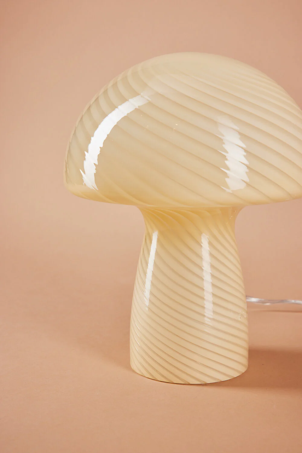 Bahne Interior  Mushroom bordlampe, gul - H23 cm.