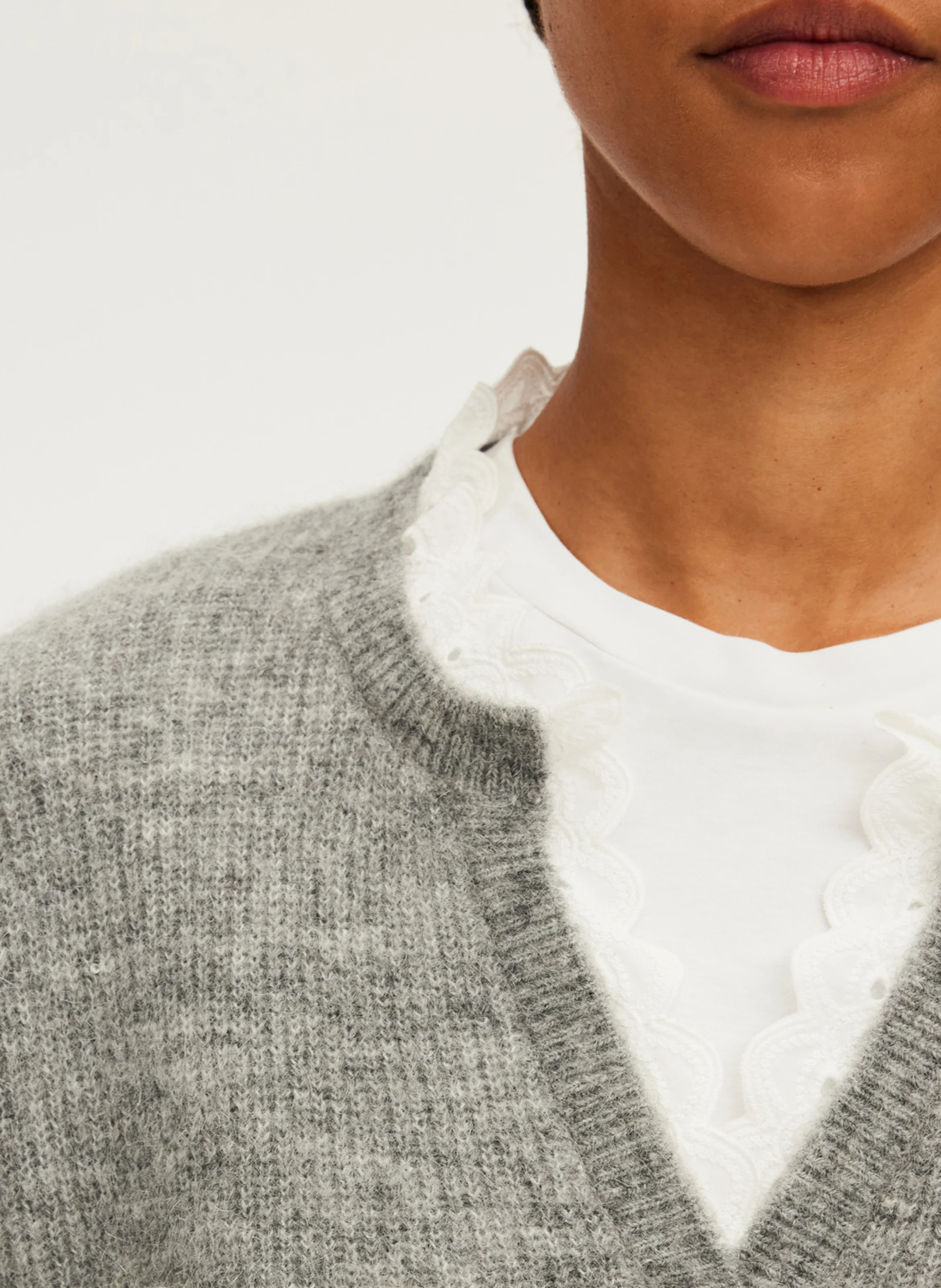 JULETTE - Pull droit en laine mélangée| Gris
