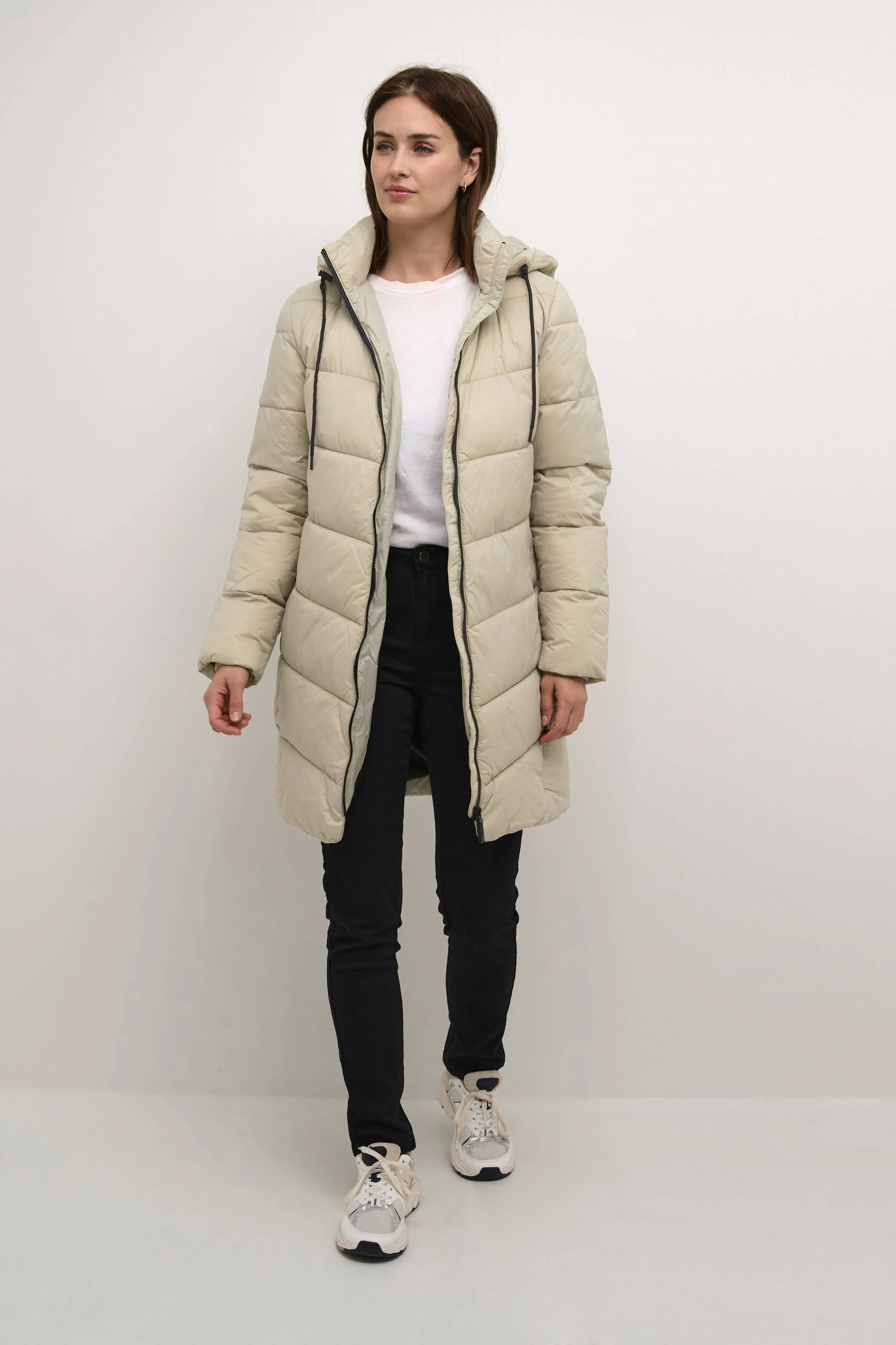 Kaffe jas beige