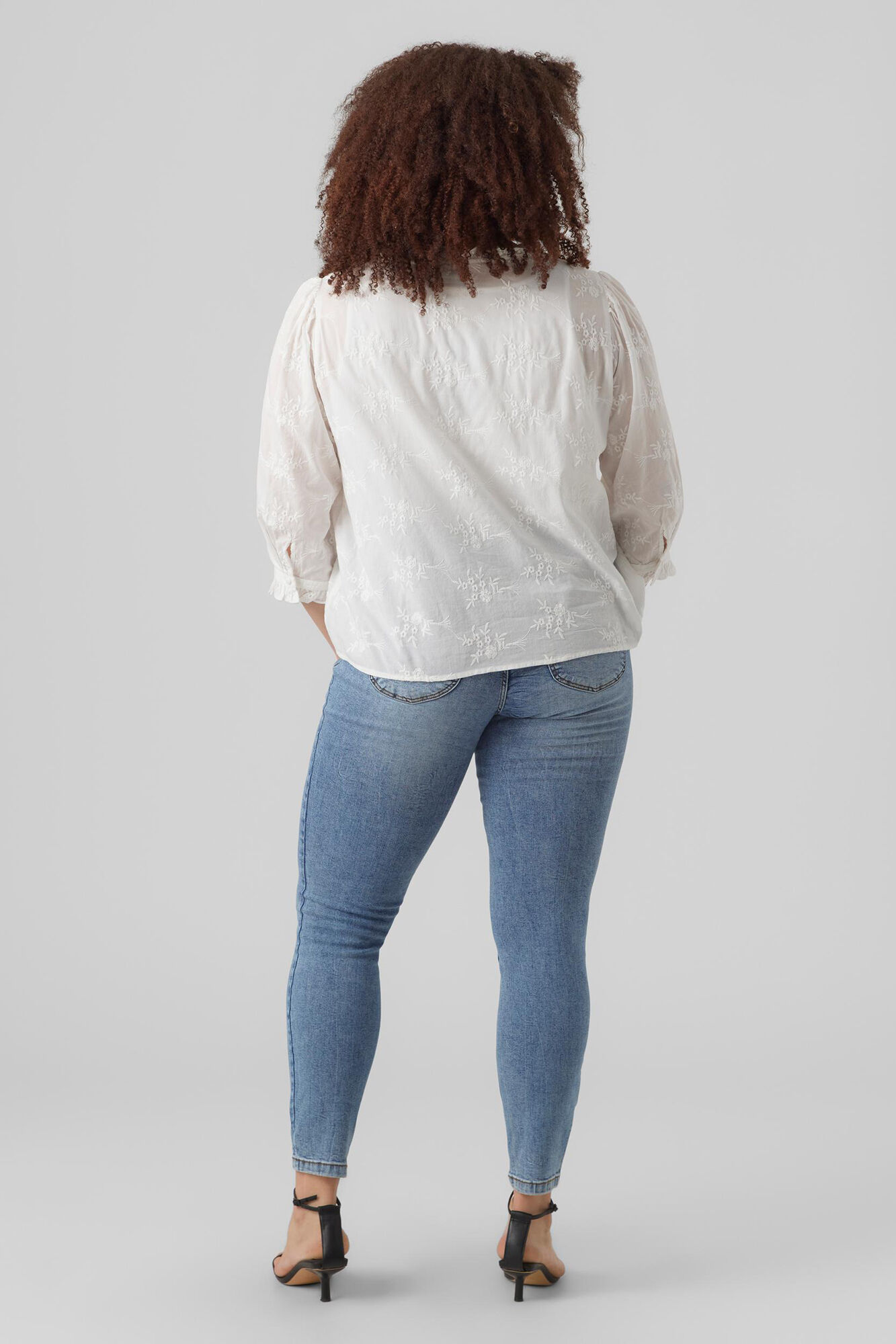 Camisa bordada Curve - Branca