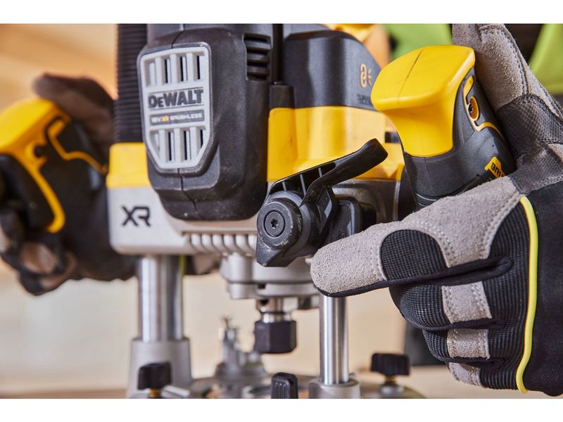 DEWALT 18 Volt Akku-Oberfräse Ohne Akku Kabellose 18 V XR Oberfräse mit bürstenlosem Motor