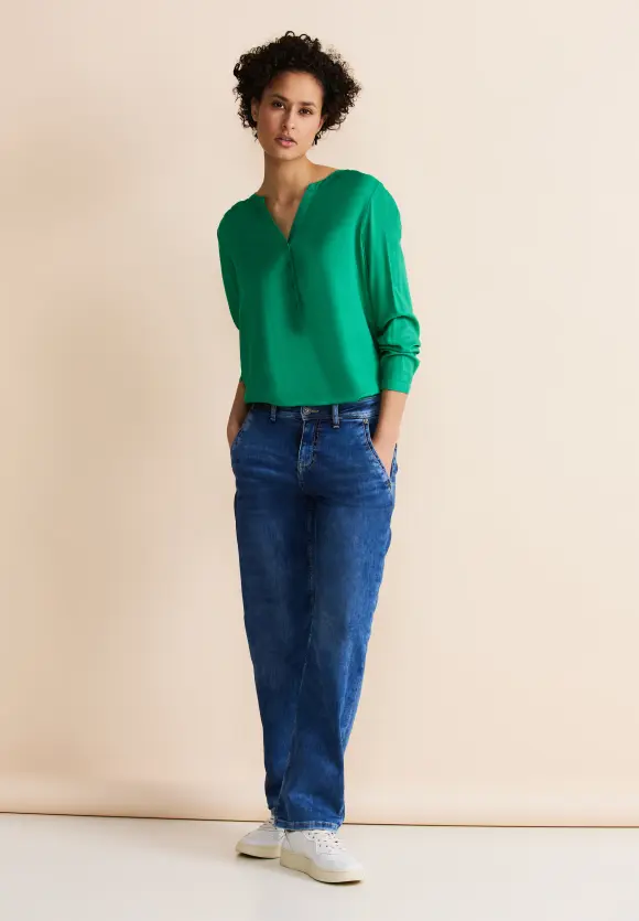 Bluse in Viskose - fresh spring green