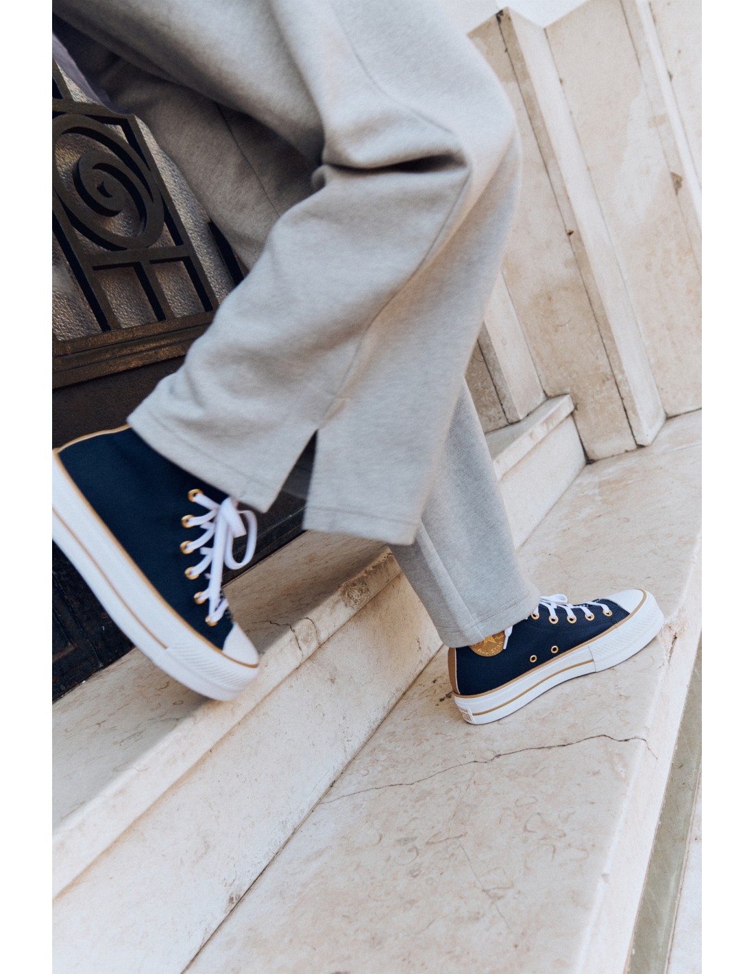 converse Sneakers Compensées Montantes Femme CTAS Lift Hi Obsidian