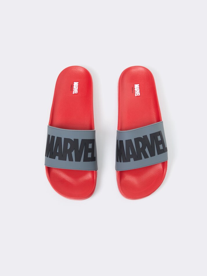 Chinelo de dedo MARVEL para banheiro - Vermelho