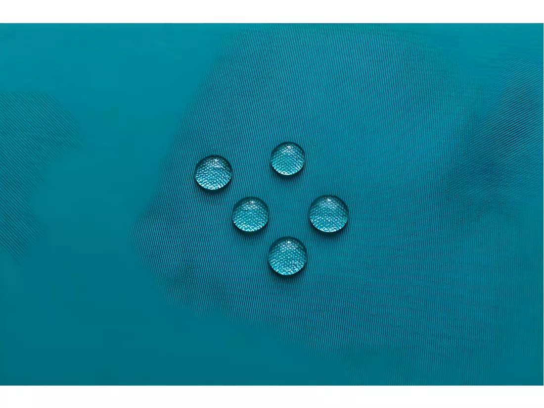 Nappe enduite avec traitement antitache Bleu Paon rectangulaire 145 x 240 cm