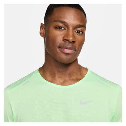 Maillot manches courtes Nike Rise 365 Vert Homme