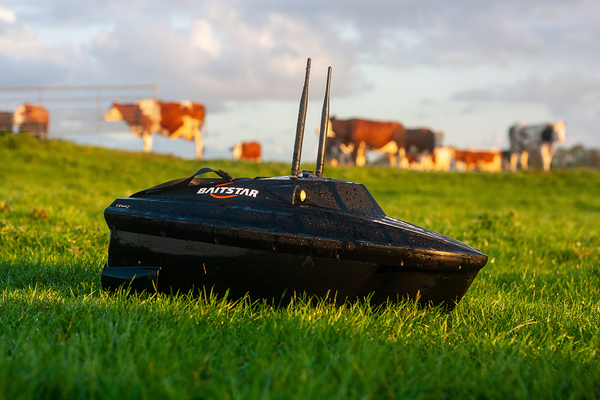 Bateau amorceur BaitStar Xpert Black AllinOne (GPS & sondeur)