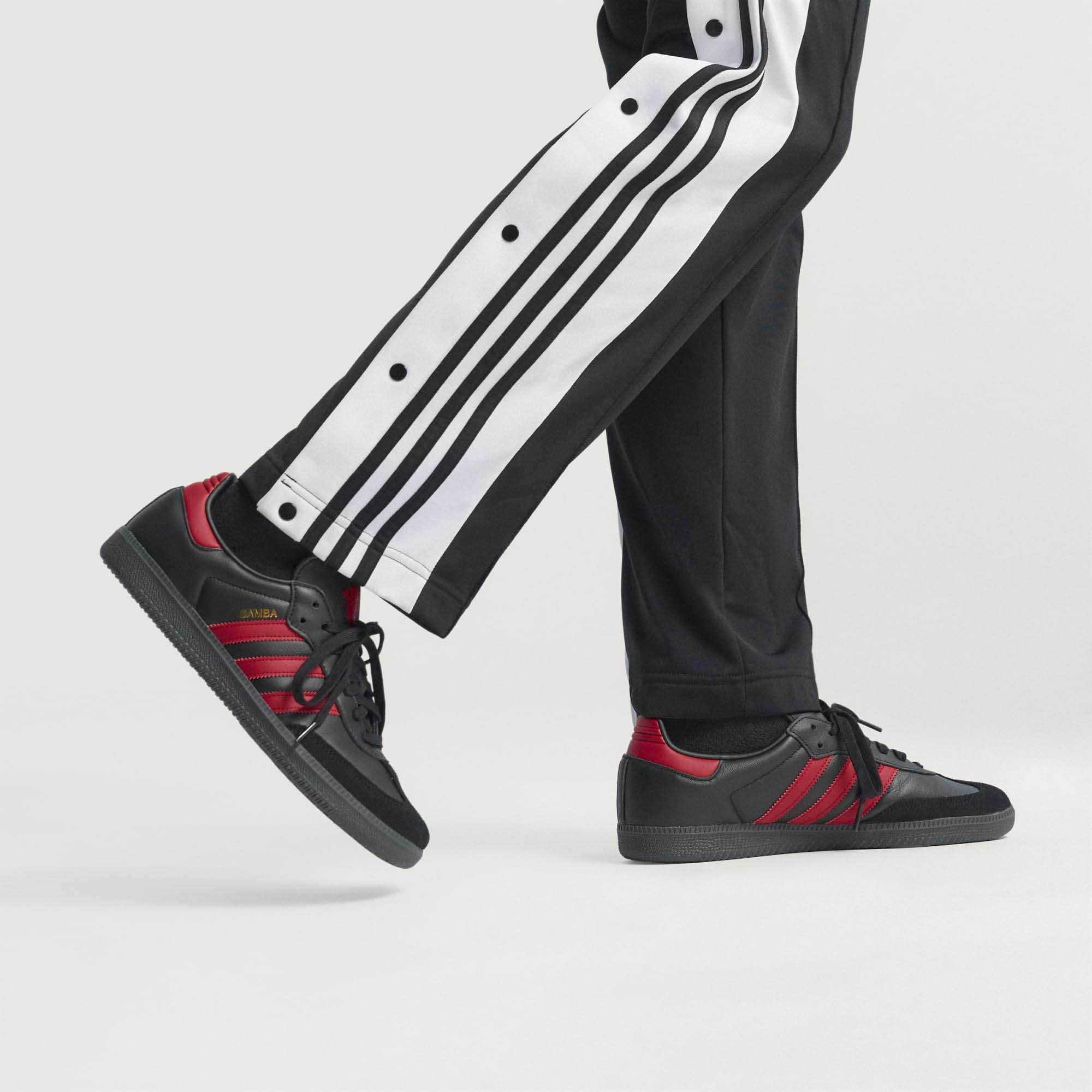 Samba Manchester United Unisex Core Back/Mufc Red/Core Black