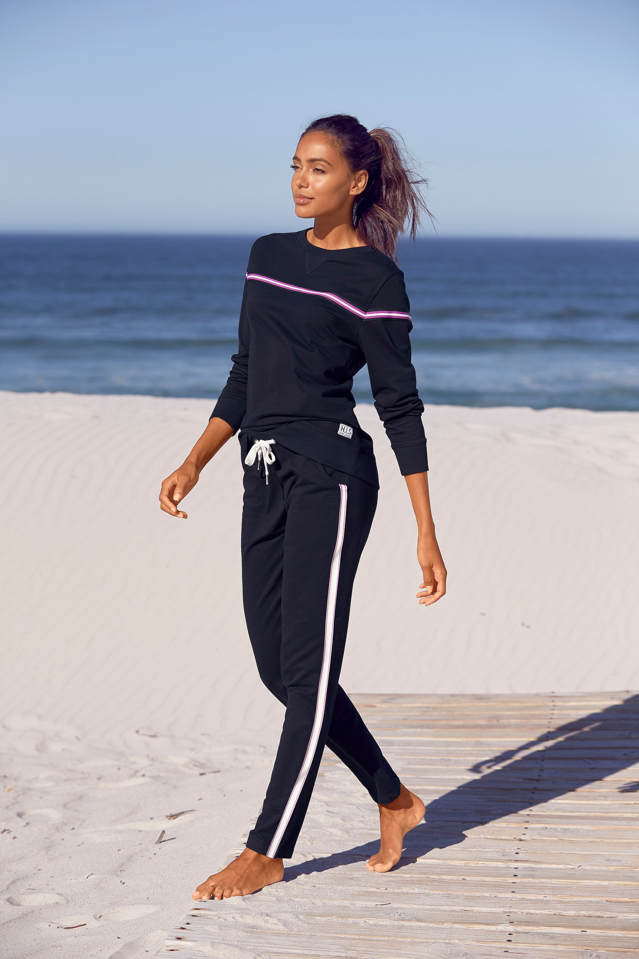 H.I.S Homewearhose  -Loungehose mit seitlichen Streifen und Eingrifftaschen, Loungewear