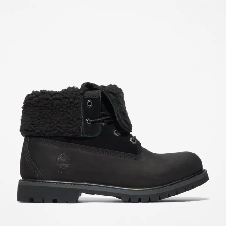Bota Timberland Authentics impermeável com cano enrolável para mulheres, na cor preta.