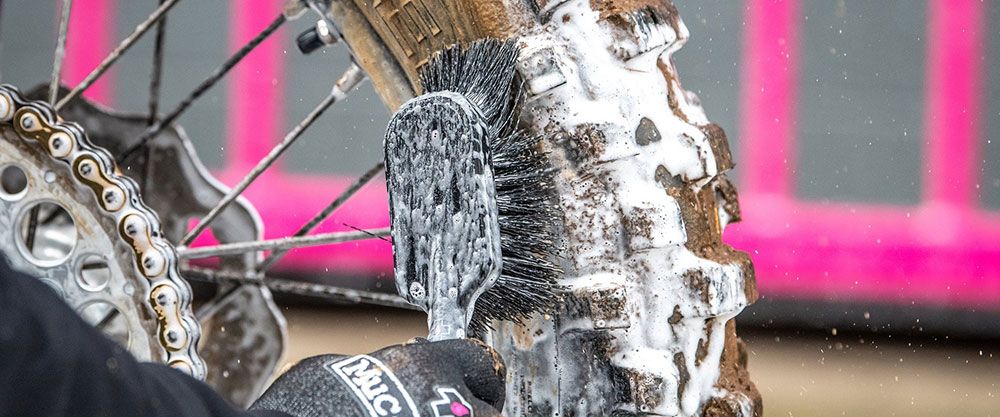 Muc-Off Tyre & Cassette Bürste kaufen | Bike-Discount