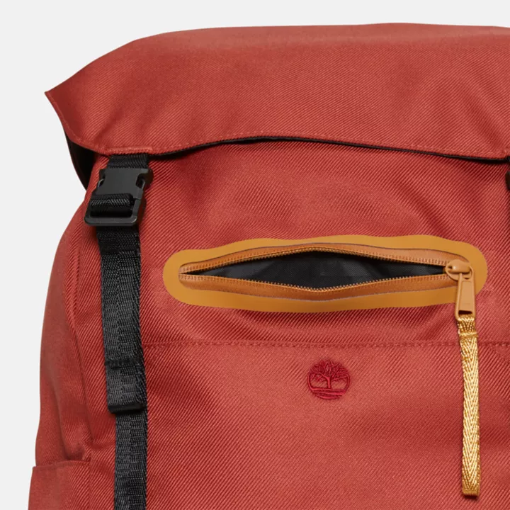Mochila de caminhada unissex na cor vermelho escuro.