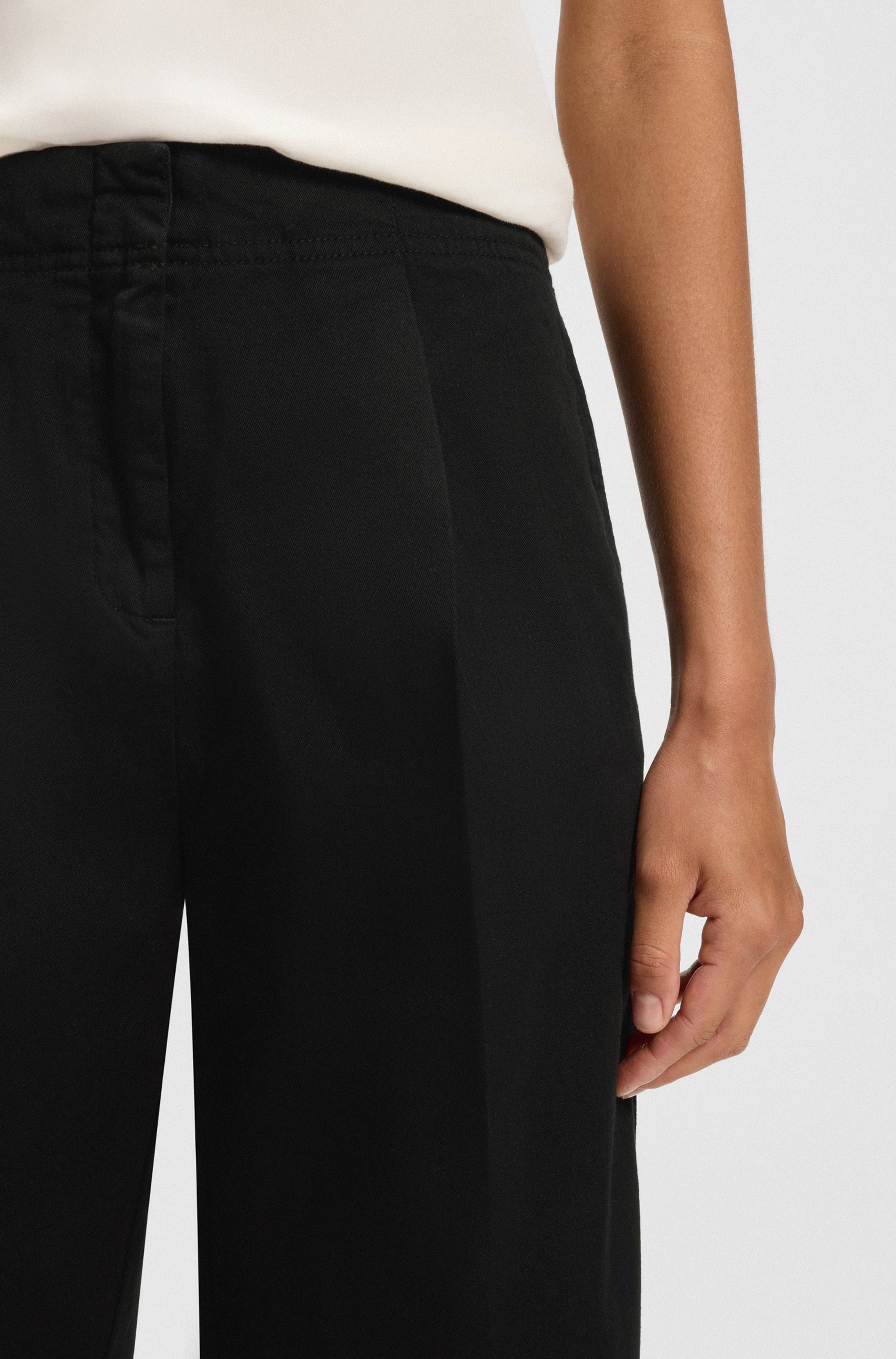 BOSS ORANGE Chinohose »Taquina Premium Damenmode«  im Loose Barrel Fit