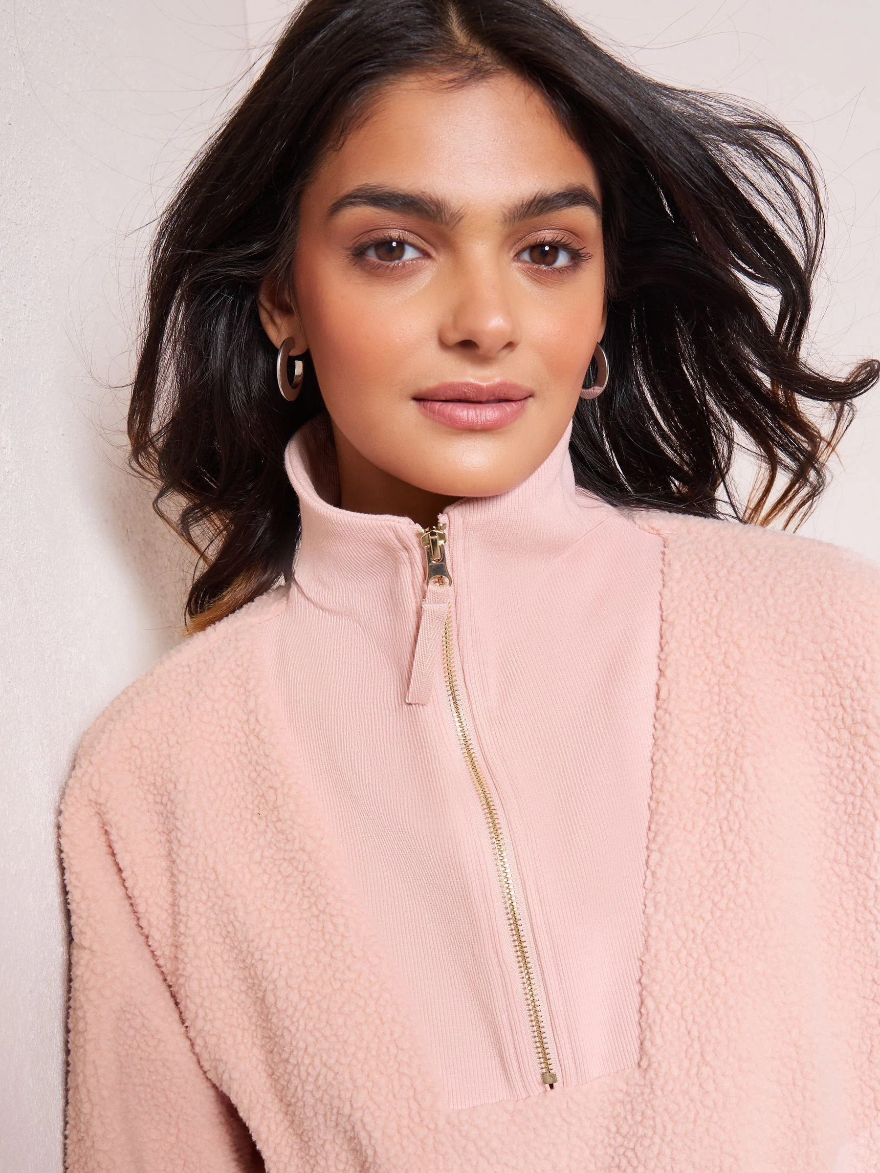 Roze - Friends Like These Half Zip Borg Sweatshirt