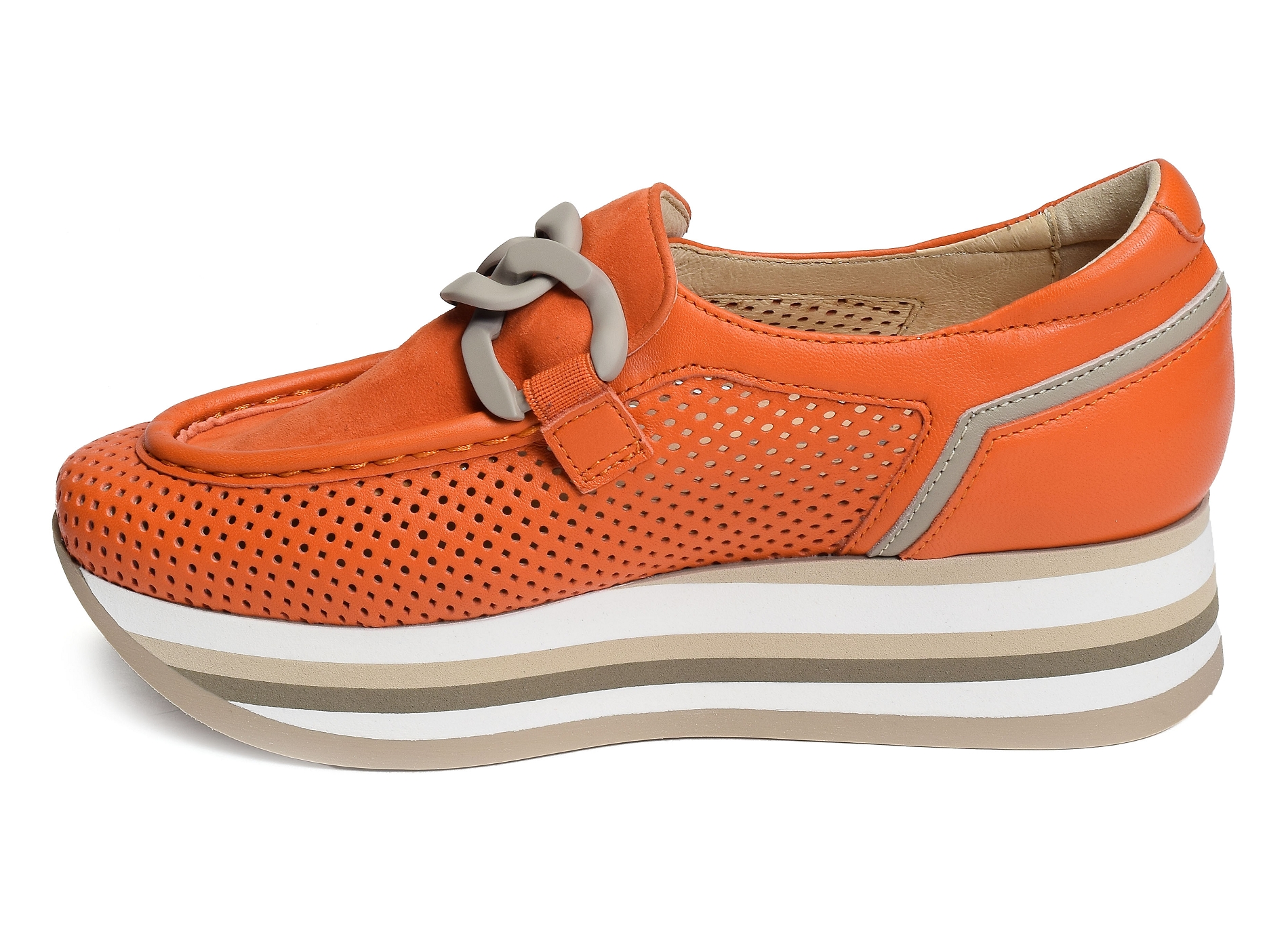 Cassie orange