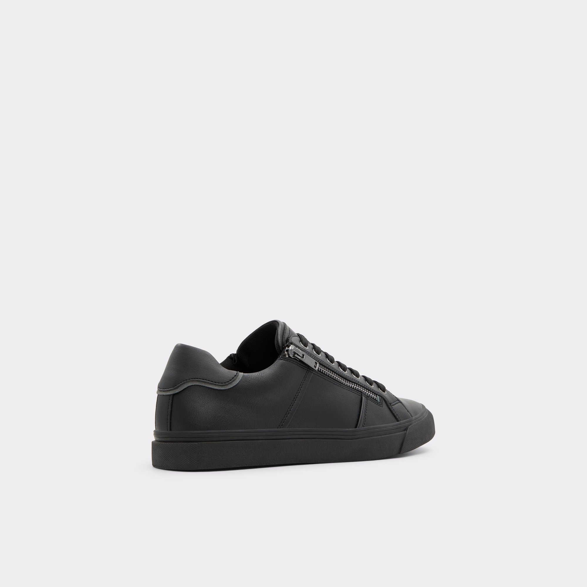 Bowsprit Black Men Low top