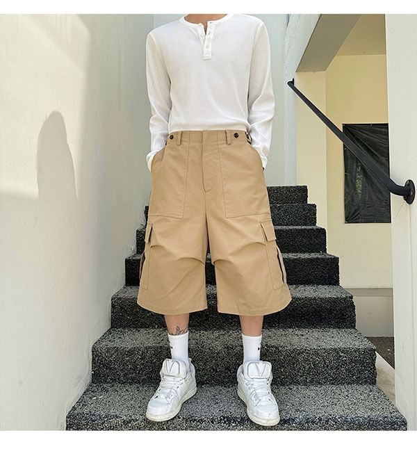 Freehop - Mid Rise Plain Cargo Shorts