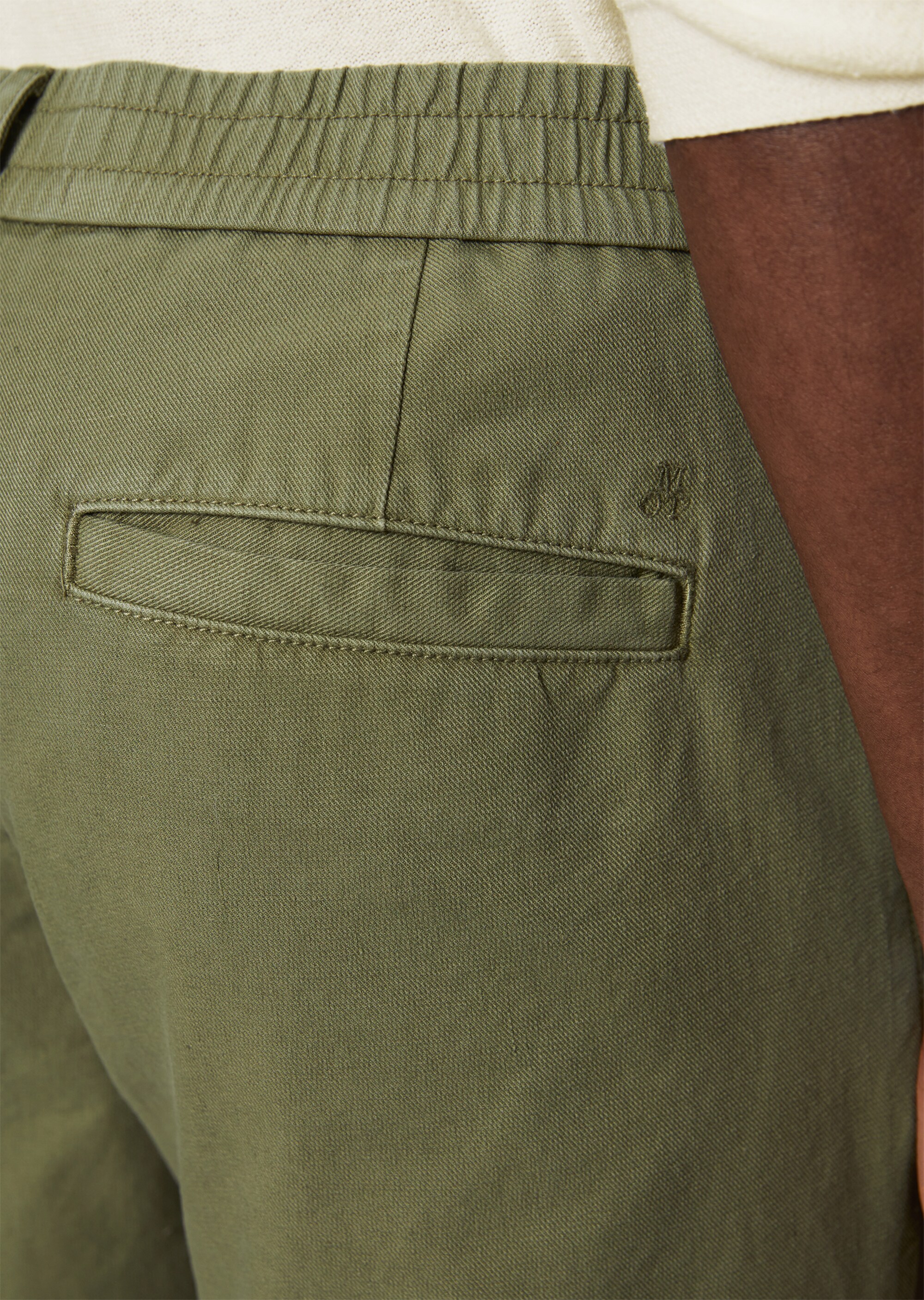 Chino Modell OSBY jogger tapered aus Bio-Baumwolle und Leinen