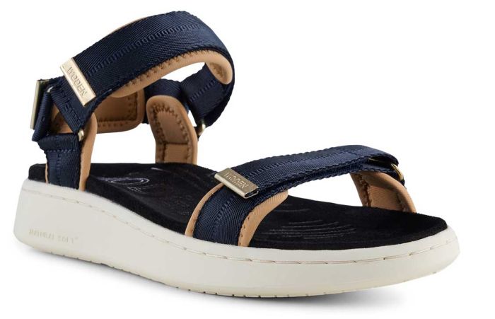 Line Sandal