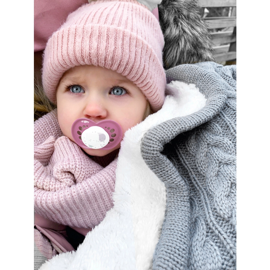 VINTER&BLOOM Kuscheldecke Cuddly Dove Grey