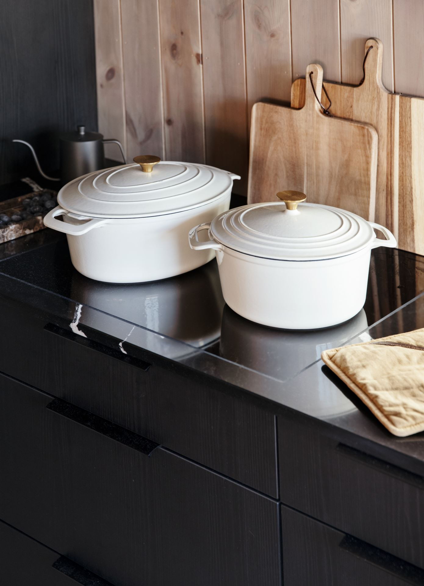 Støpejernsgryte oval kräm - 5800ml